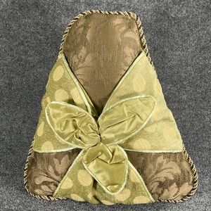 * NWT Custom Asymmetrical throw Pillow